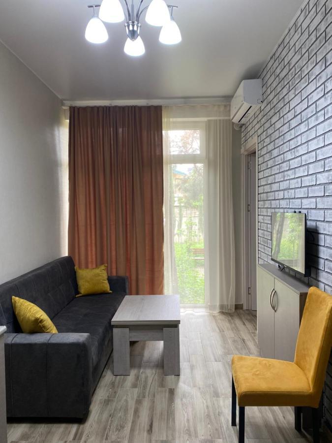Lovely And Cozy Apartament In Тбілісі Екстер'єр фото